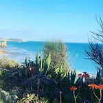 Golden Coast פורטימאו
