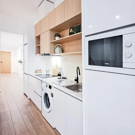 アパート Golden Coast ポルティマン